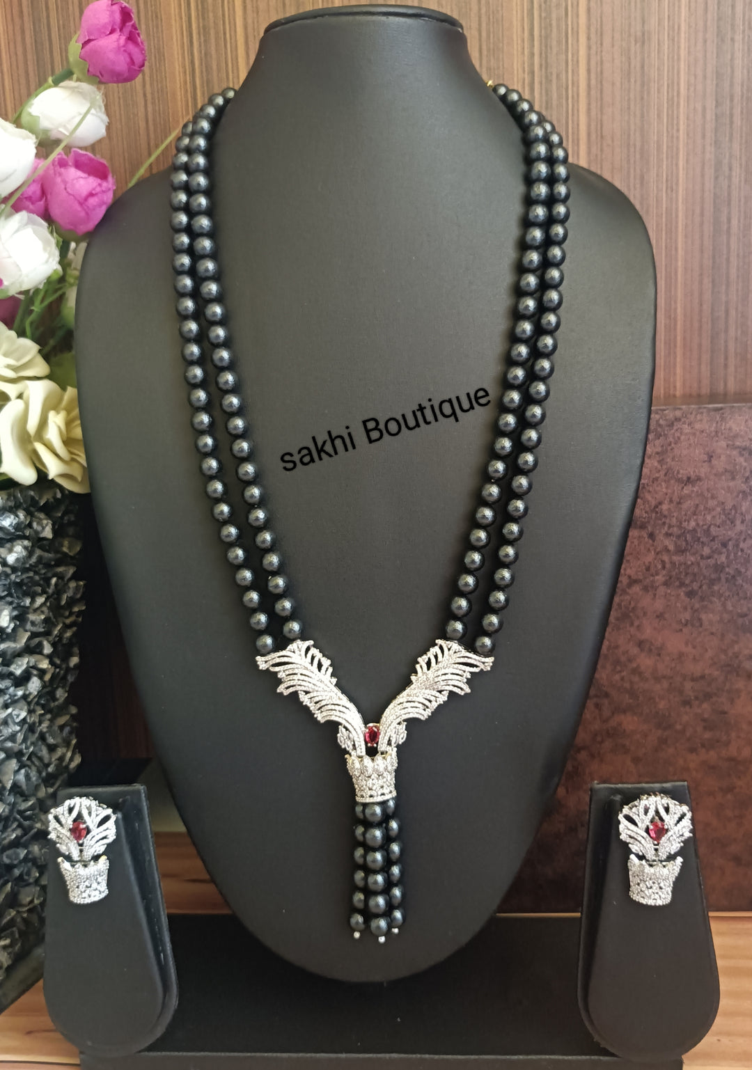 (5-18-NS32) AD Designer Pendent Black Beads Long Statement Mala