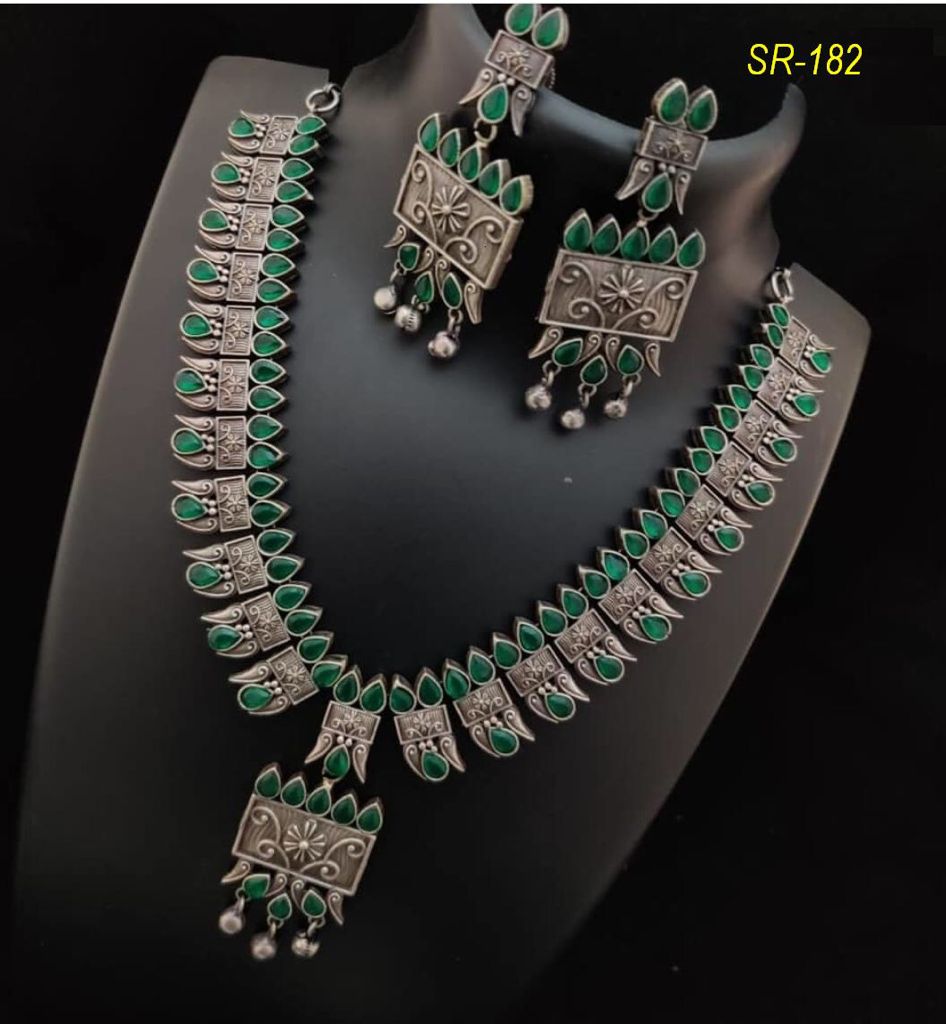 (8-36-NS13) SLA Green Long Quality Necklace