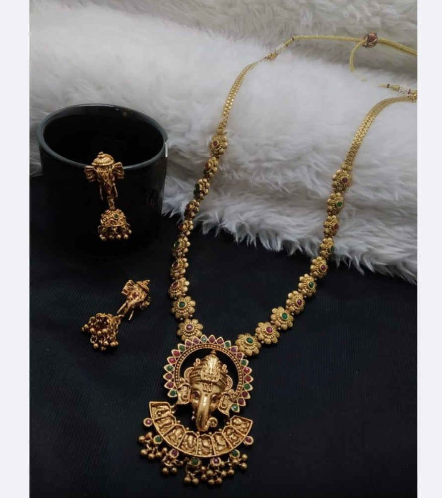 (7-18-NS57) Exclusive Handmade Lord Ganesha Necklace