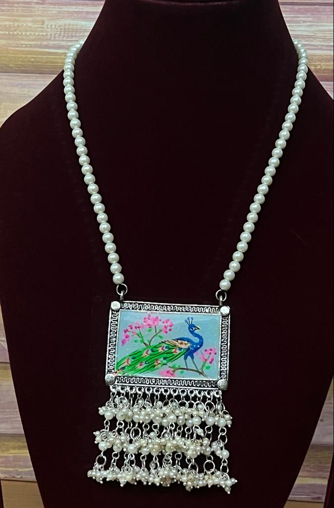 (7-30-NS1) Peacock Pendent Pearl Mala Necklace