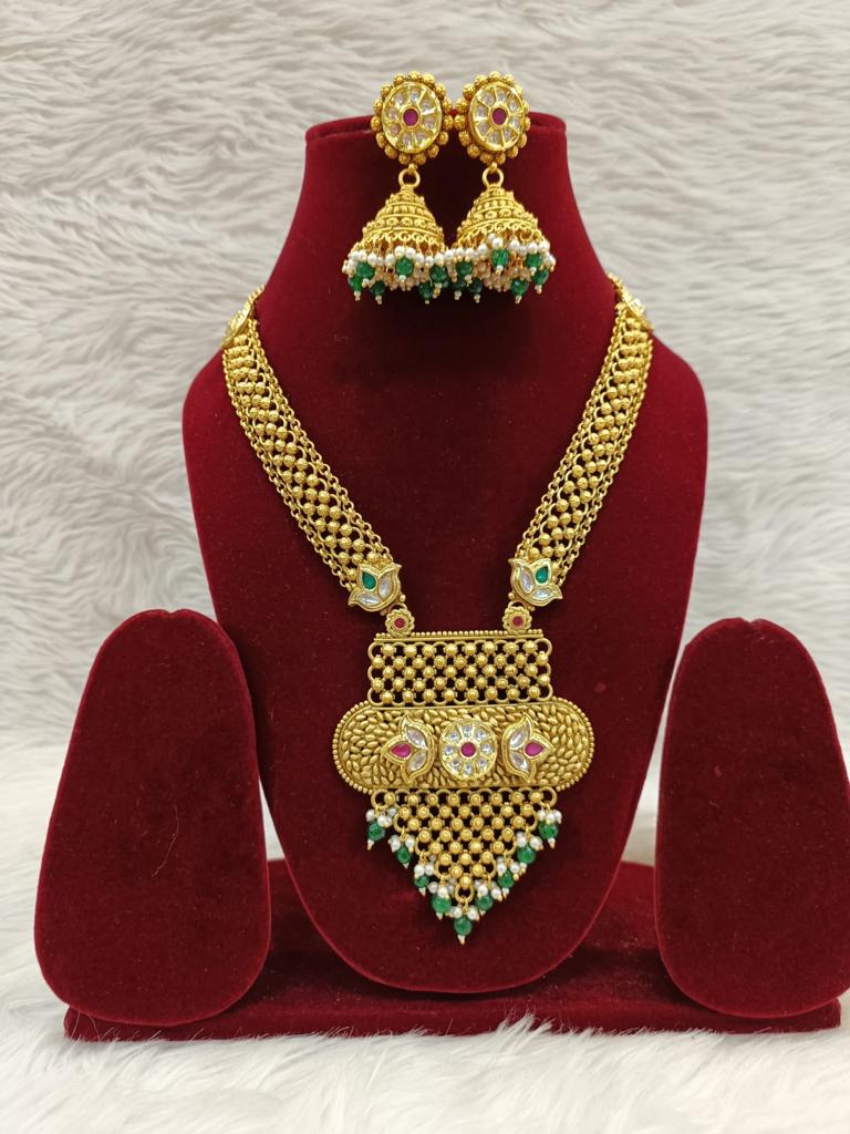 (7-18-NS25) Antique Gold Tyaani Stone Long Jumka Necklace