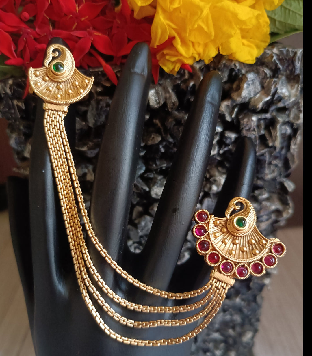 (7-14-FR6) Antique peacock Finger Ring