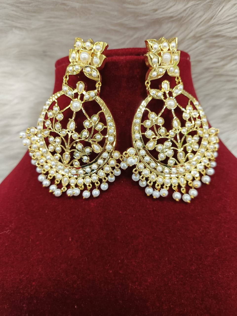 (3-18-ER15) Jadau Pearl Chand Bali