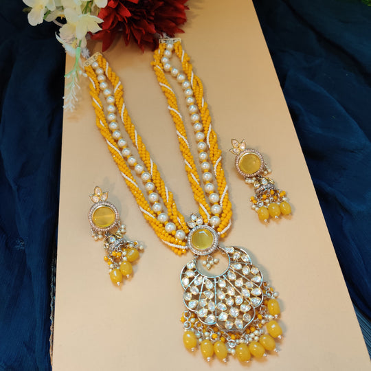 (0118NS047A100) Tyaani Kundan Statement Mala