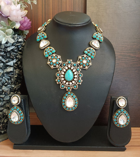 (0118NS070A100) Statement Uncut Kundan with Natural Stone Necklace