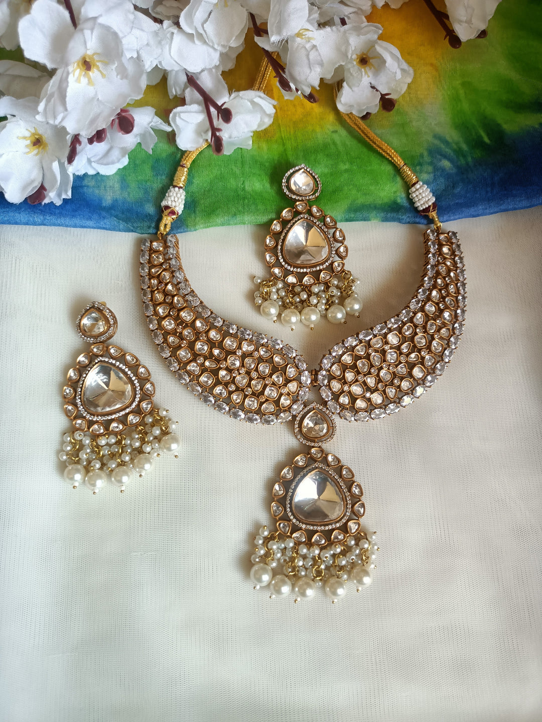 (0118NS077A100) Moissanite Kundan with Uncut Kundan Choker Necklace