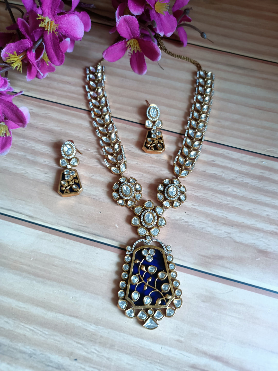 (0118NS079A100) Premium Moissanite Kundan Necklace Set with Doublet Stones