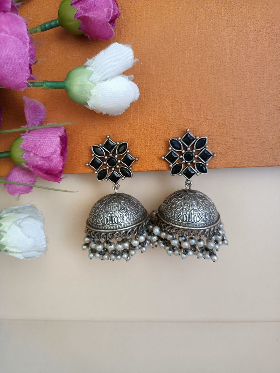 (0325830ER012A20)Oxidised Bore Jumkha Earring