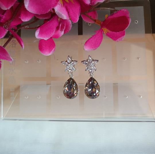 (0356ER018A200) Swarovski AD Stone Earring