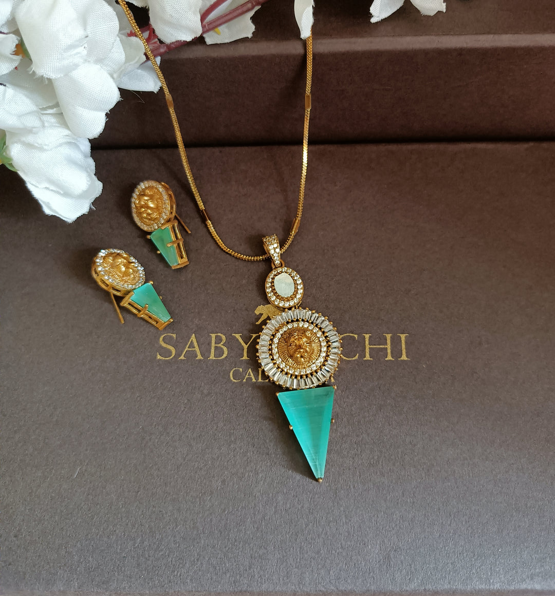 (0518NS043A100) Sabyasachi Inspired Monalisa Stone Designer Pendent Set