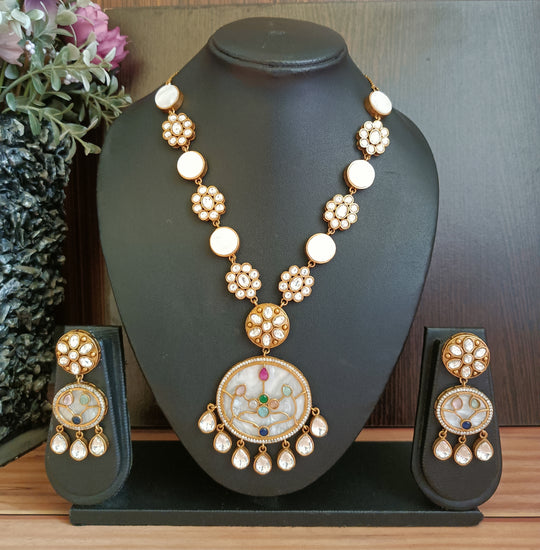 (0518NS056A100) Mother of Pearl Kundan AD Necklace