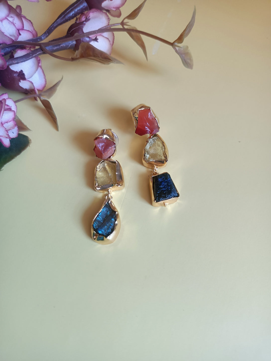 (0558ER003A100) Stone Earring