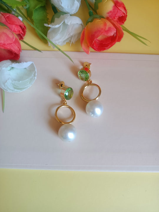 (0558ER009A100) Golden Round Gold Plated Brass Earring