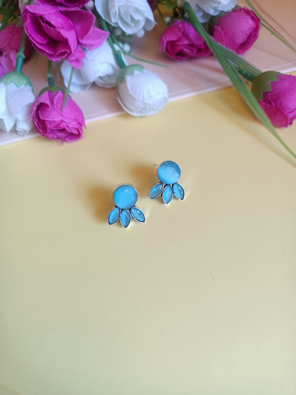 (0558ER010A100) Stone Studs