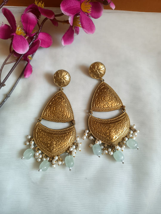 (0595754ER022A20) Apala Statement Big Earrings