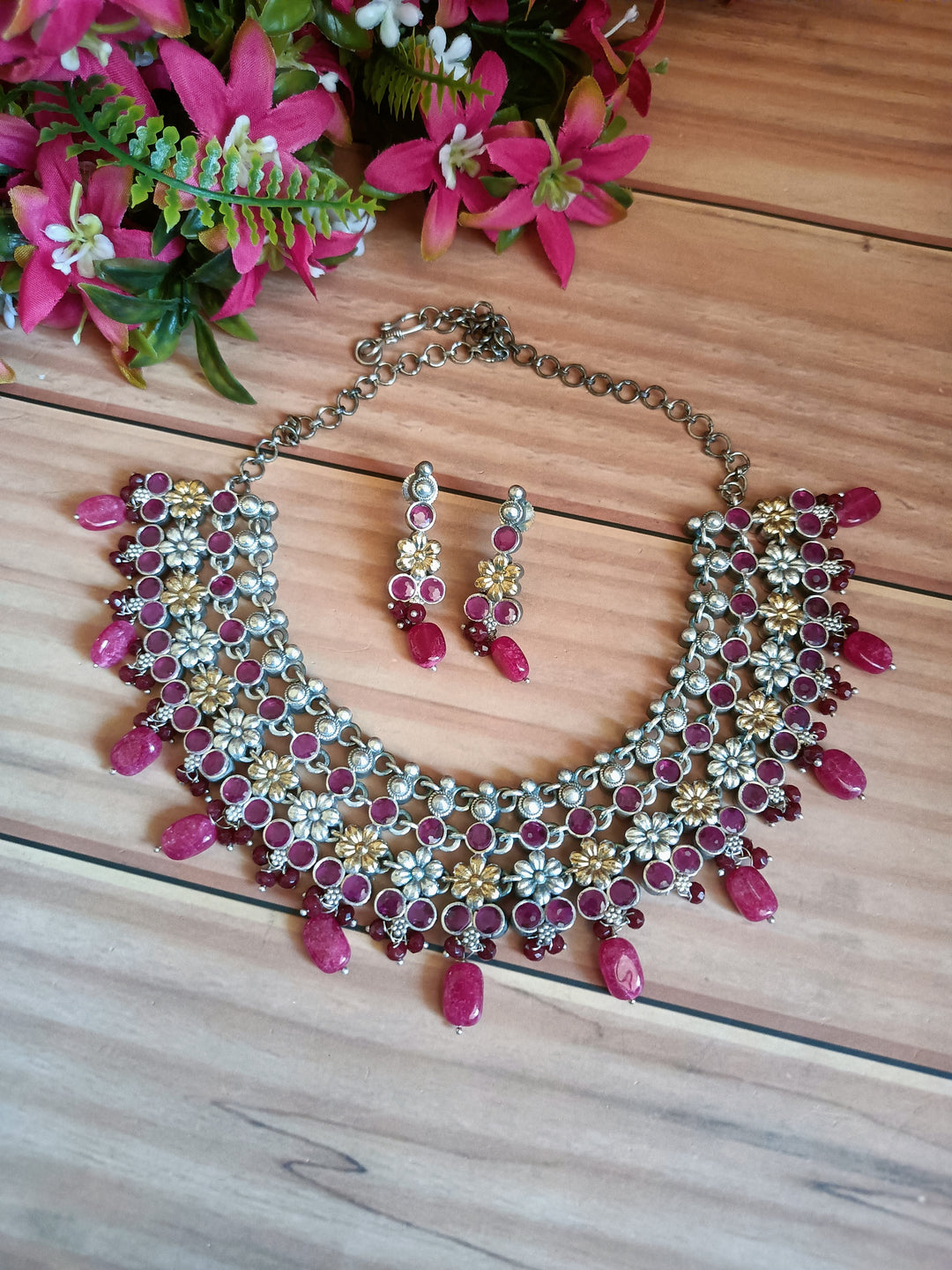 (0718NS066A200) SLA Flower Statement Choker Necklace