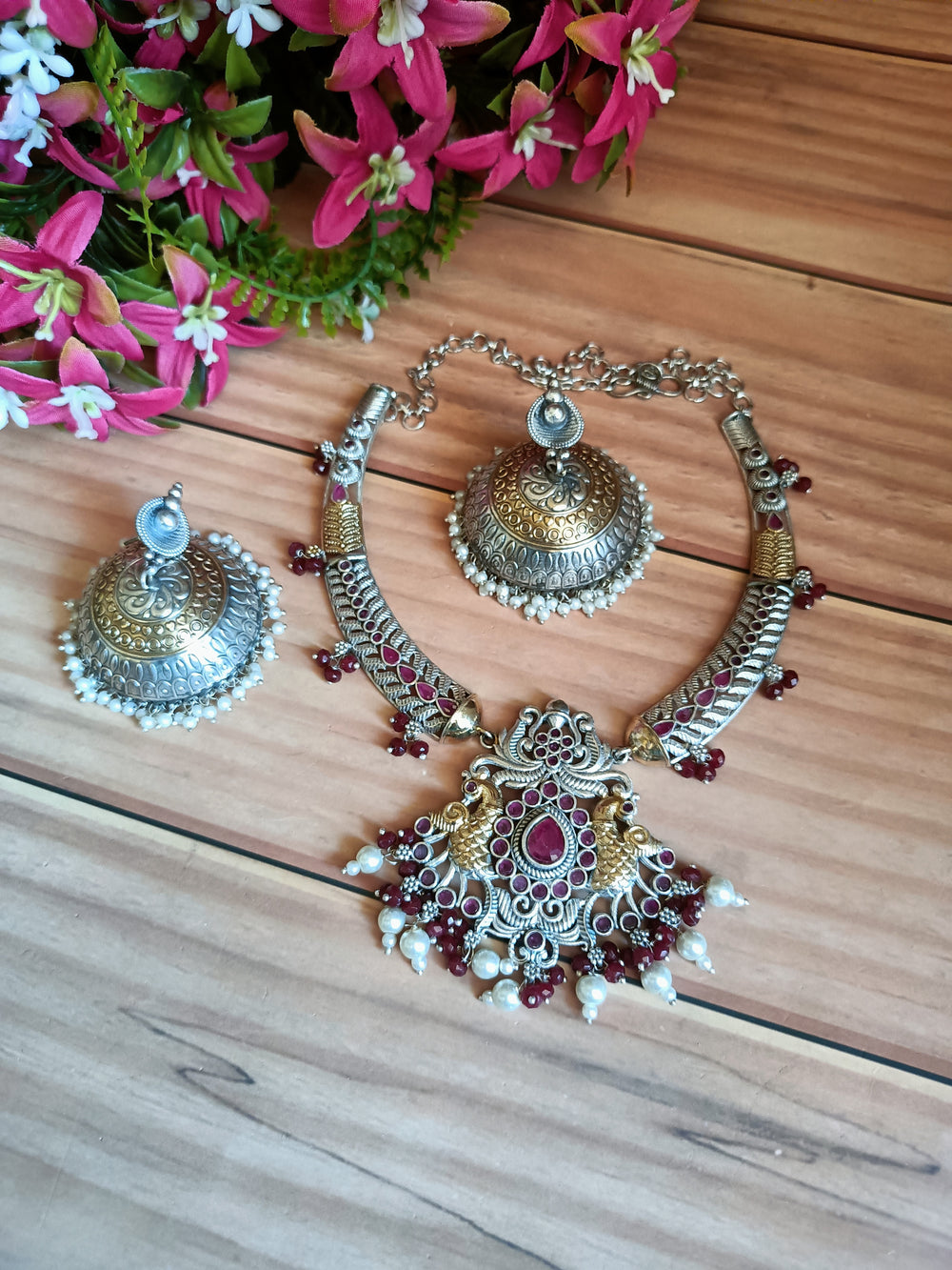 (0718NS067A200) Stunning SLA Two-Tone Monalisa Stone Jumka Necklace Set