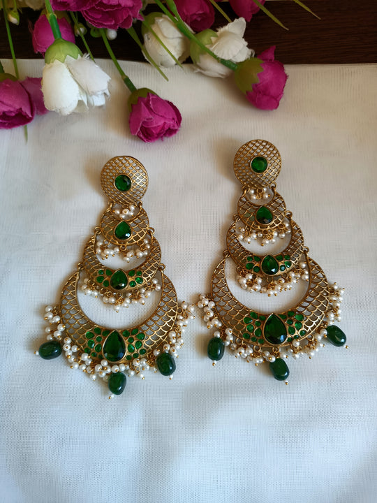 (0810754ER026A20) Handmade Designer Green Two-tone Earring