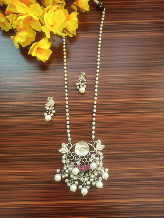 (0754NS018A200) Mother Of Pearl Pachi Kundan Fusion Long Set