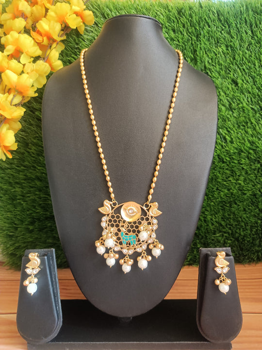 (0754NS018A200) Mother Of Pearl Pachi Kundan Fusion Long Set