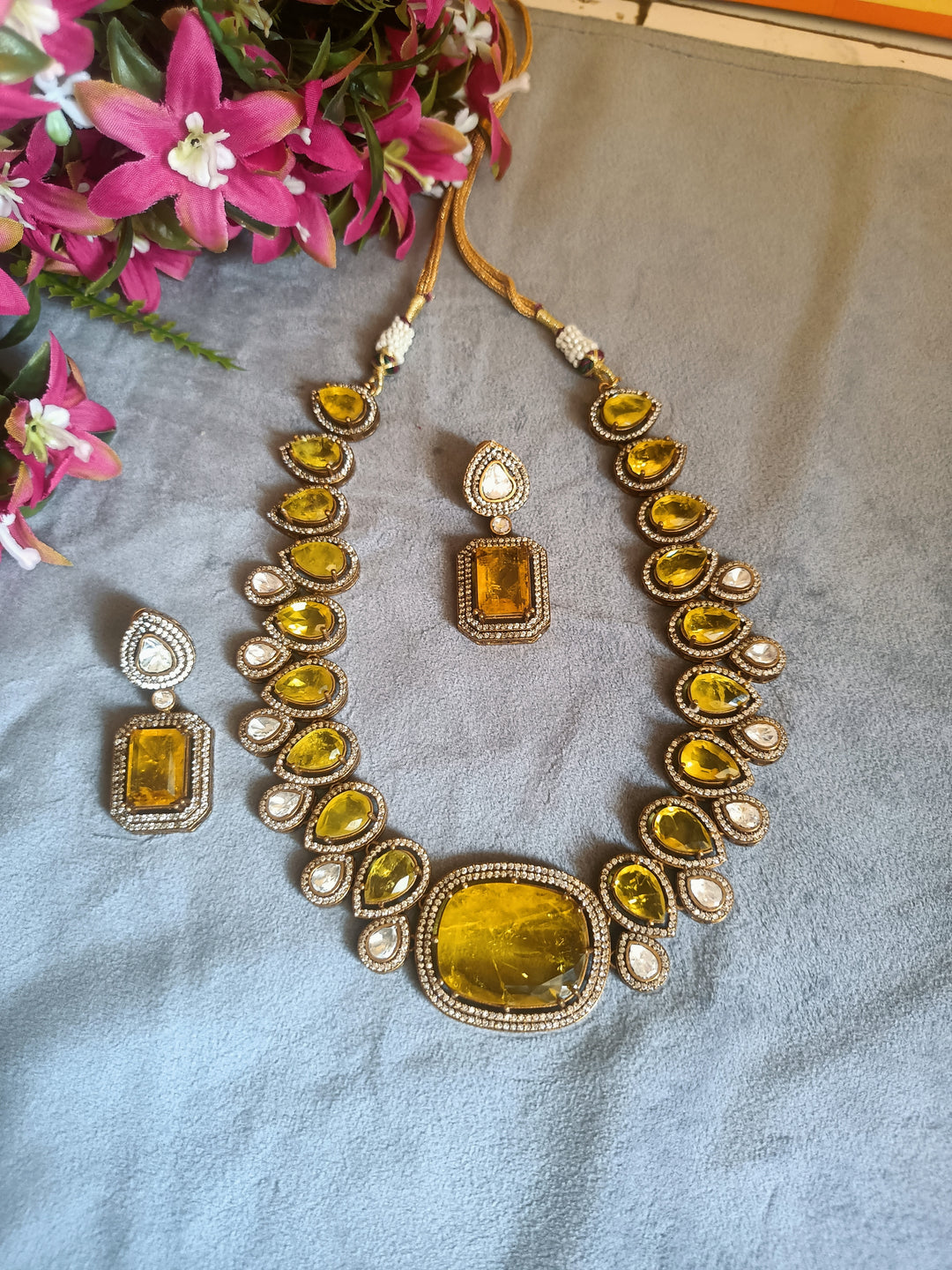 (0318NS053A100) Yellow Sapphire Doublet AD Statement Necklace set