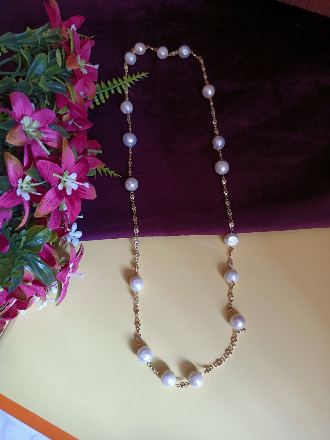 (0518NS055A100) Freshwater White Pearl Necklace