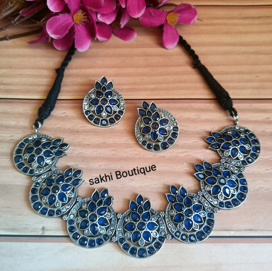 (8-18-NS22) SLA Statement Stud Necklace