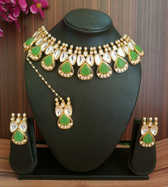 (0118NS057A100) Moissanite Kundan with Carved Monalisa Combo Necklace