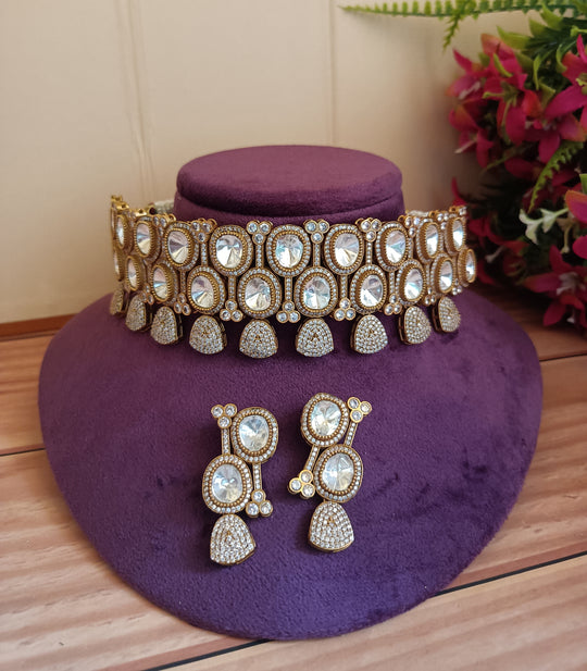 (0118NS071A100) Clear Moissanite Kundan with AD Classic Choker Necklace Set