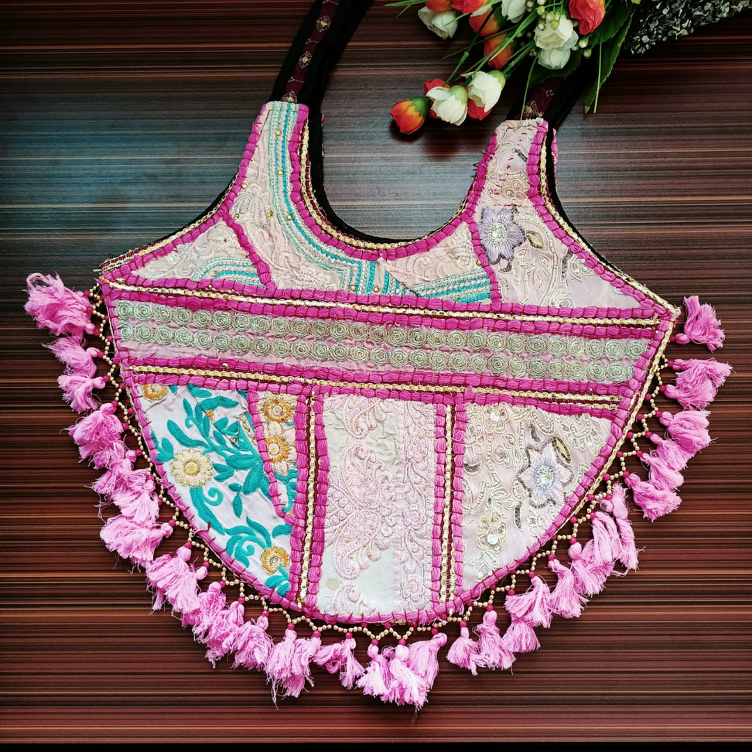 (1809PS005A300) Colorful Embroidery Thread Traditional Work