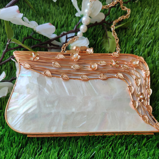 (1818PS006A300) Luxury Mother of Pearl Clutch