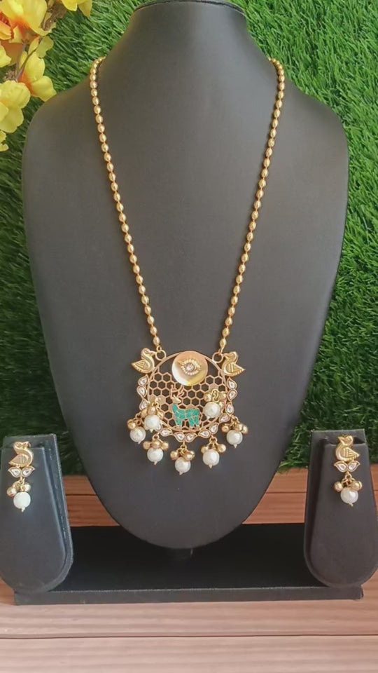 (0754NS018A200) Mother Of Pearl Pachi Kundan Fusion Long Set