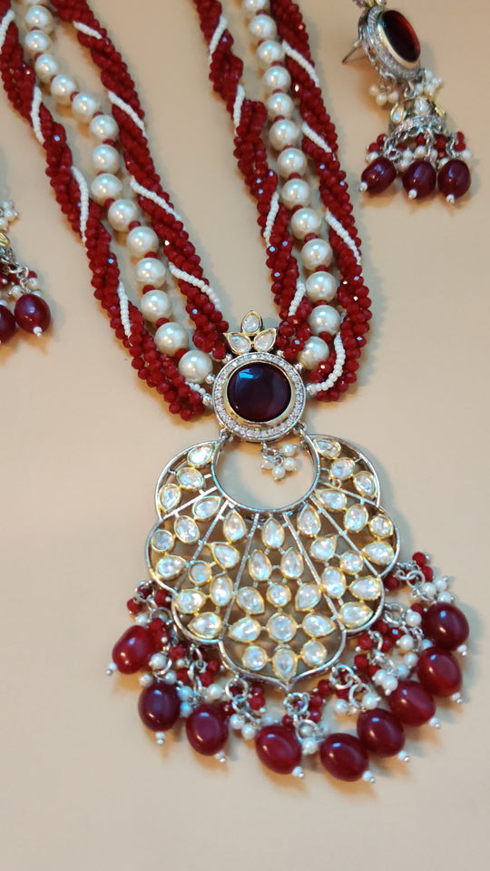 (0118NS047A100) Tyaani Kundan Statement Mala