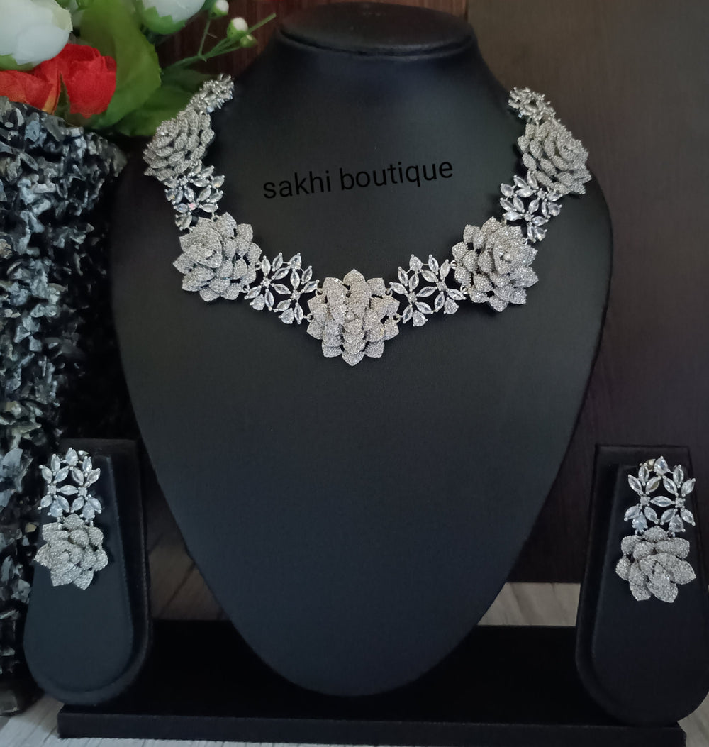 (5-33-NS5) "AD Designer Statement Necklace"