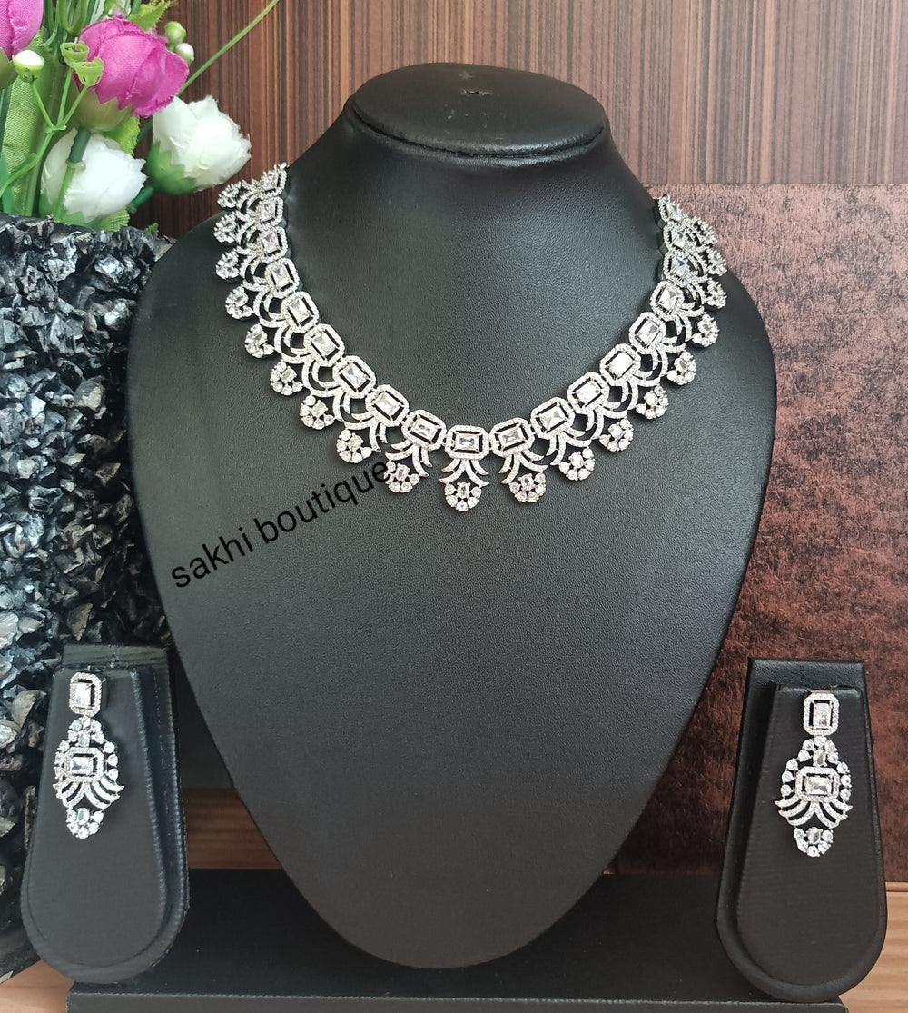 (5-33-NS21) "AD Stunning Necklace"