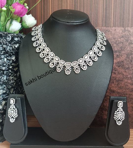 (5-33-NS21) "AD Stunning Necklace"