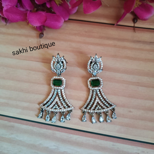 (5-33-ER2) AD Victorian Earring