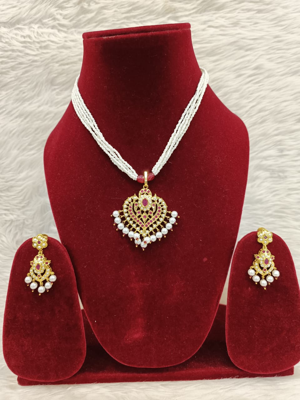 (3-18-NS33)  Jadau Pendent Necklace Set