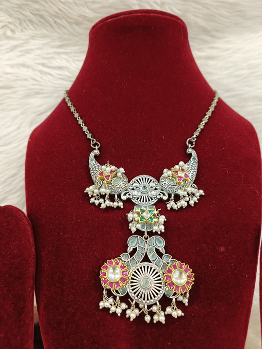 (8-18-NS13) Silver Fusion Panchi Kundan  Premium Necklace