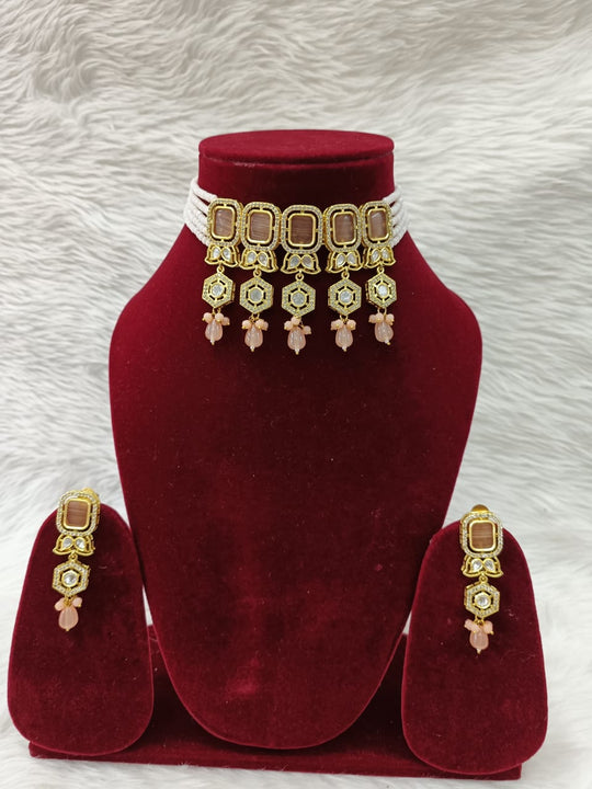 (3-18-NS12) Tyaani Kundan Monalisa Stone AD Choker