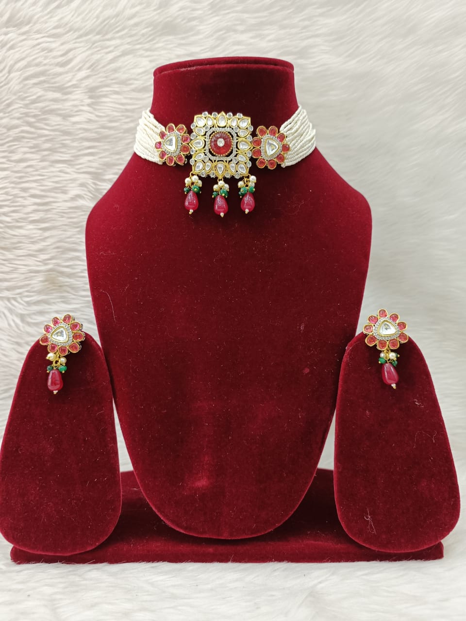 (3-18-NS15) Tyaani Kundan Monalisa Stone Choker