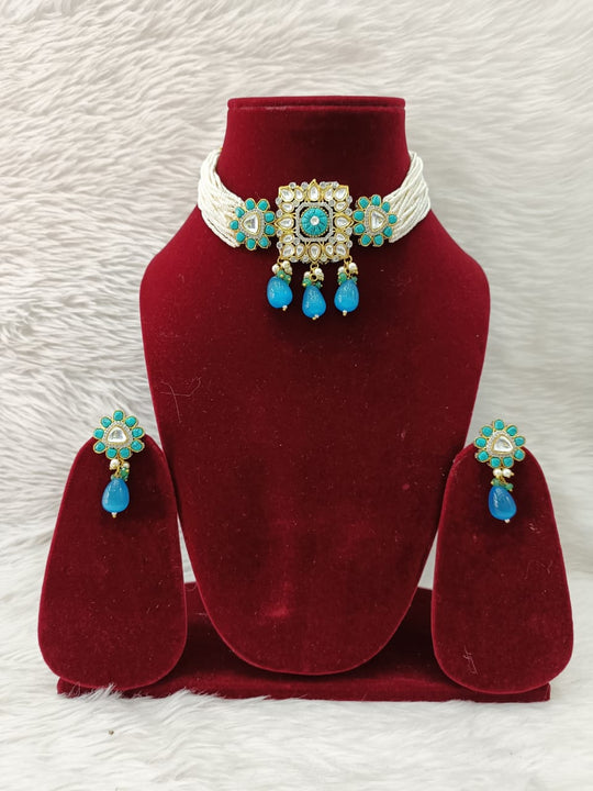 (3-18-NS15) Tyaani Kundan Monalisa Stone Choker