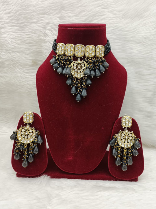 (3-18-NS1) Tyaani Kundan Monalisa Beads Statement Necklace