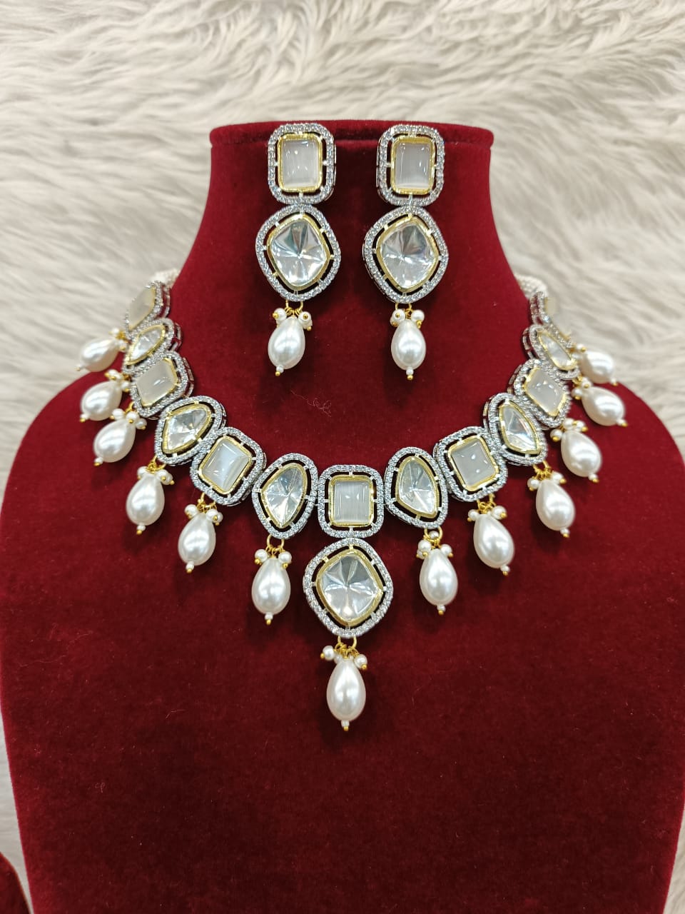 (1-18-NS10) Uncut Kundan Monalisa Stone Premium Necklace