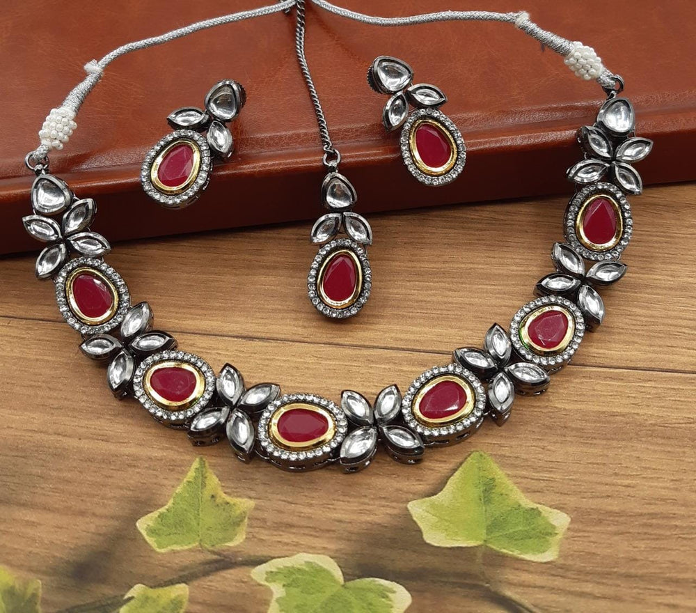 (1-3-NS23) VICTORIAN KUNDAN NECKLACE SET