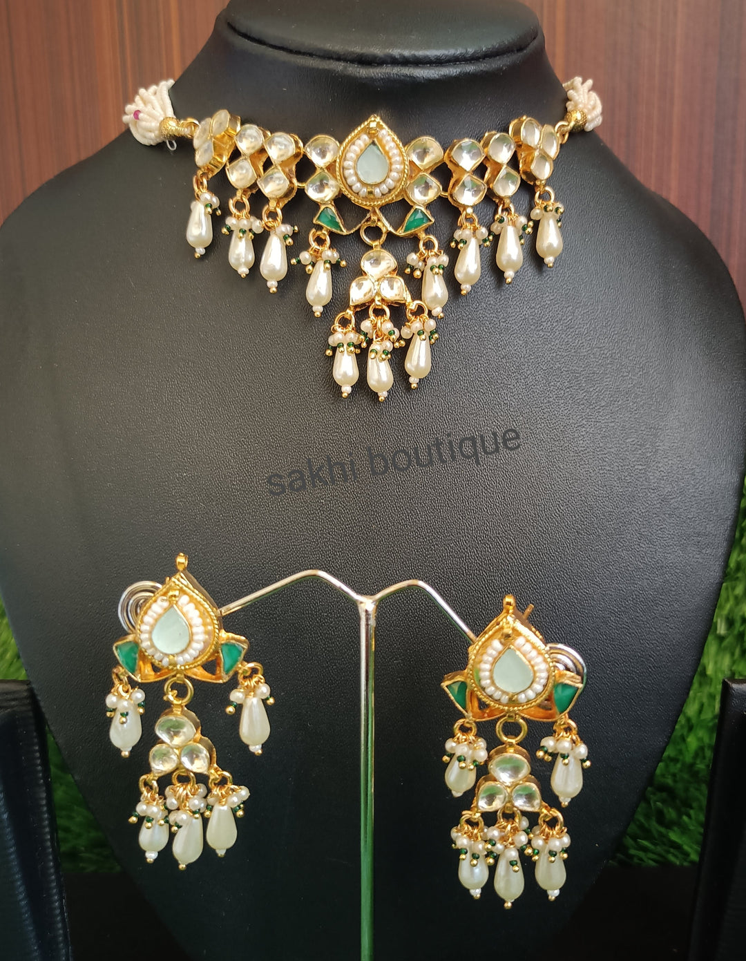 (1-14-NS2) PACHI KUNDAN BEADS DROP CHOKER