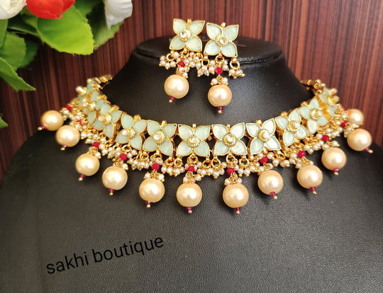 (1-14-NS7) PACHI KUNDAN EXCLUSIVE FLOWER NECKLACE SET