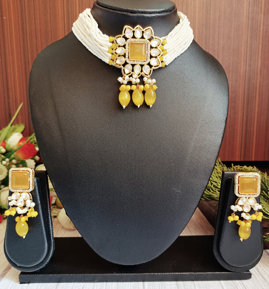 (1-18-NS1) Tyaani Kundan Monalisa Stone AD Choker